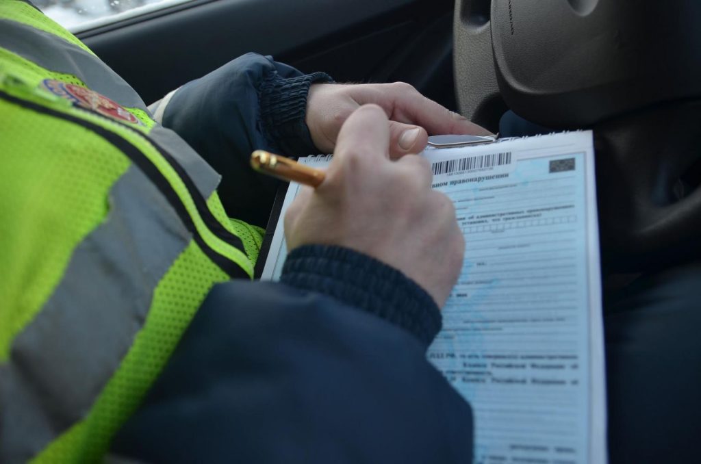 В Беларуси с 2026 года штрафы за ПДД могут списывать с банковских карт: условия