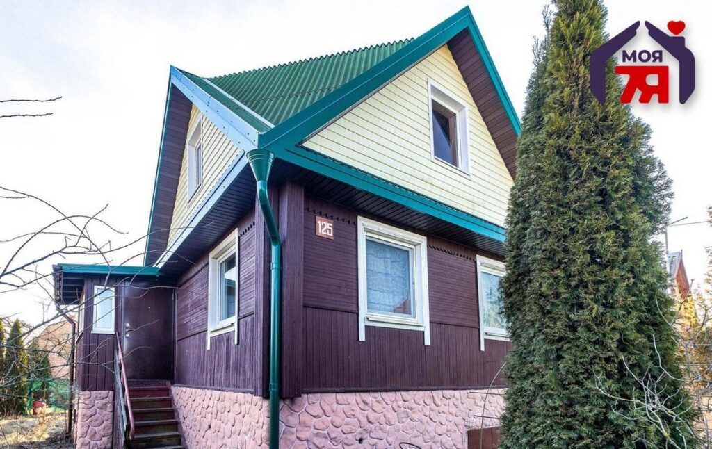 Дача с камином и баней в 25 км от МКАД: готовый вариант для отдыха за $48 тысяч