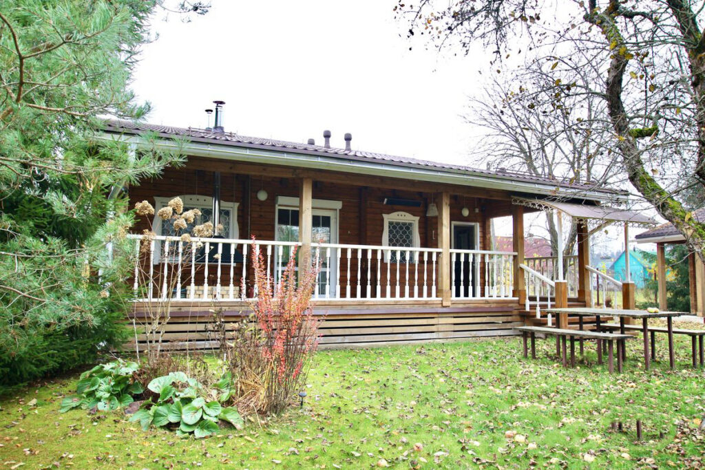 Рай для одиночек. Нашли уединенный загородный дом на лоне природы