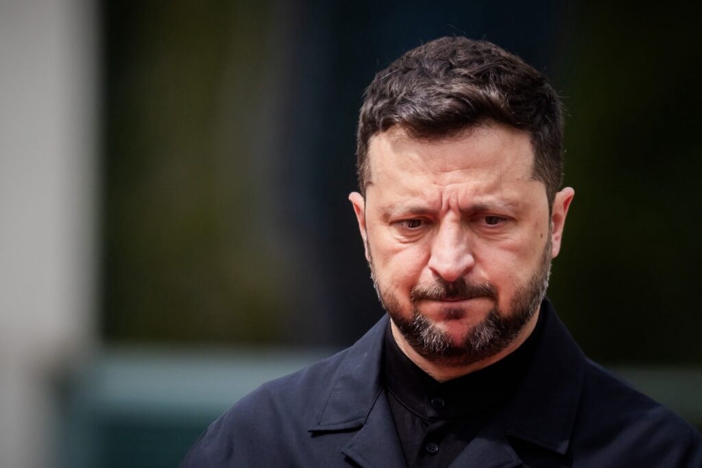 Как хамство и самообман ведут Киев к финалу, который никто не планировал