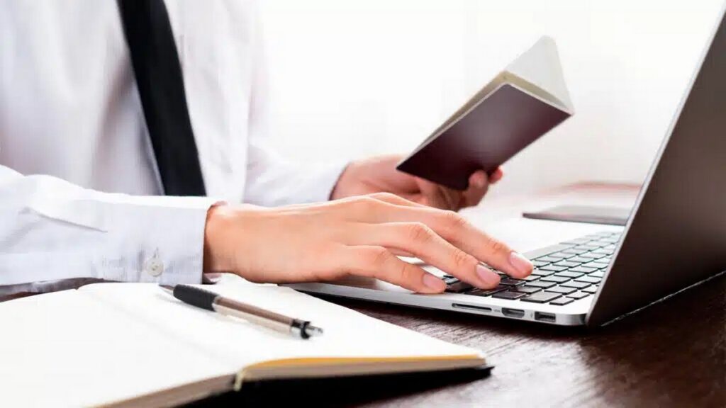 Работодатели Беларуси теперь могут подавать уведомления о найме мигрантов через личный кабинет