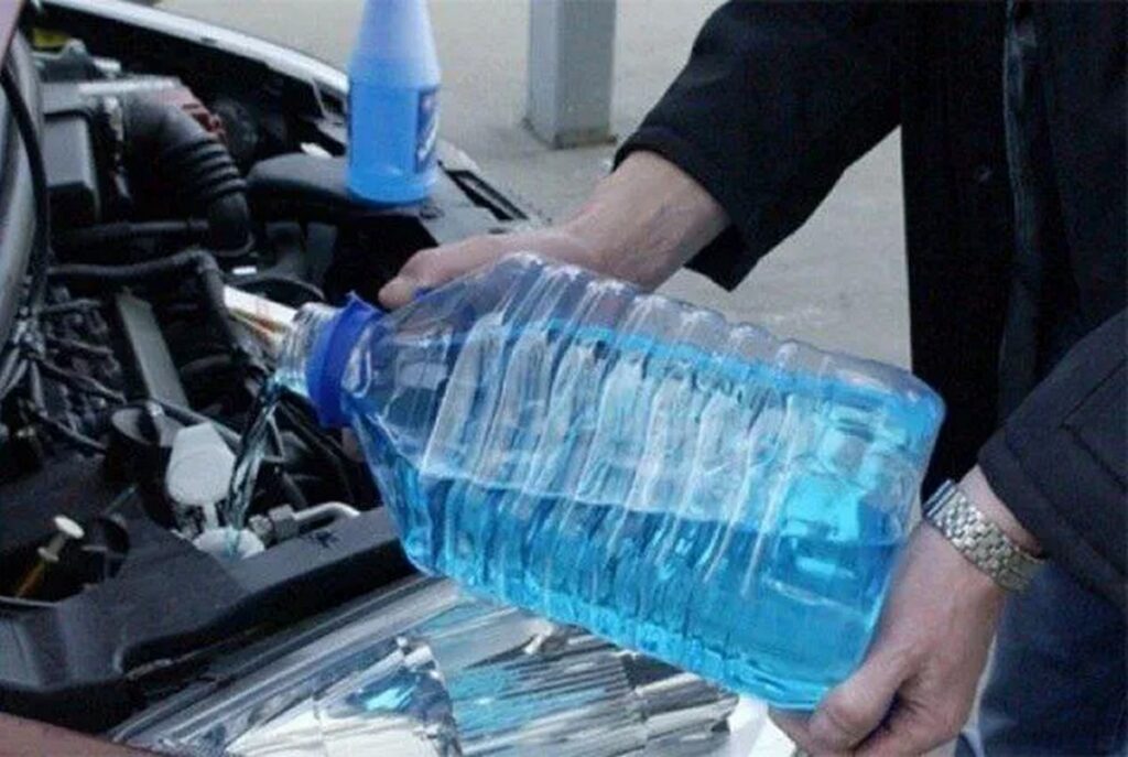 Незамерзайка российского производства запрещена в Беларуси