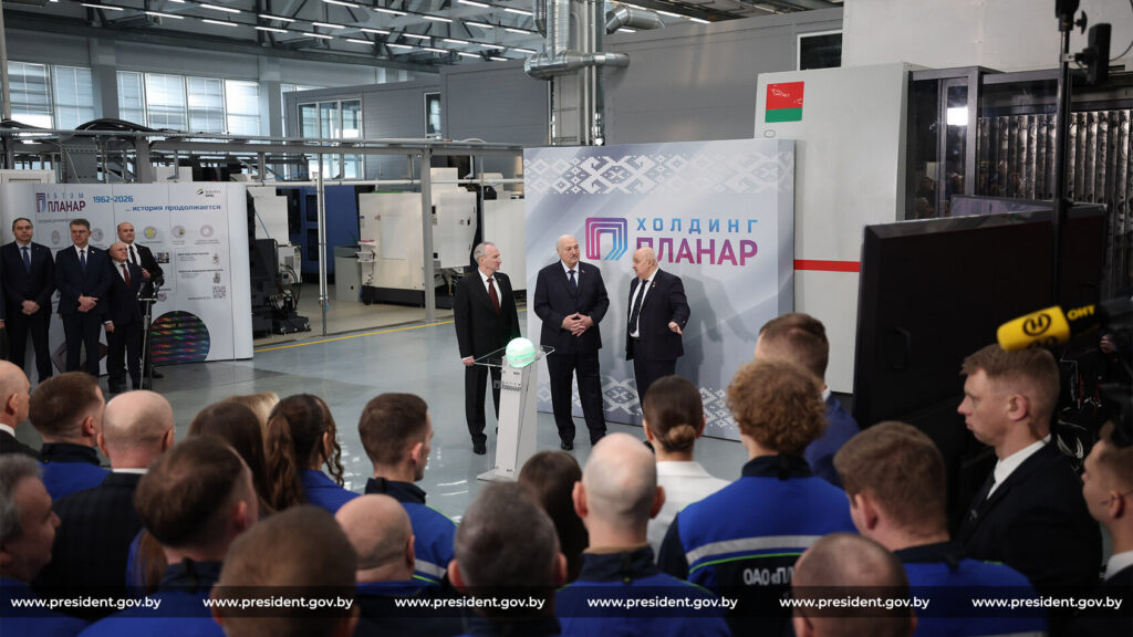 Лукашенко об ИИ: «Не надо париться — нас не заменит никакой интеллект»