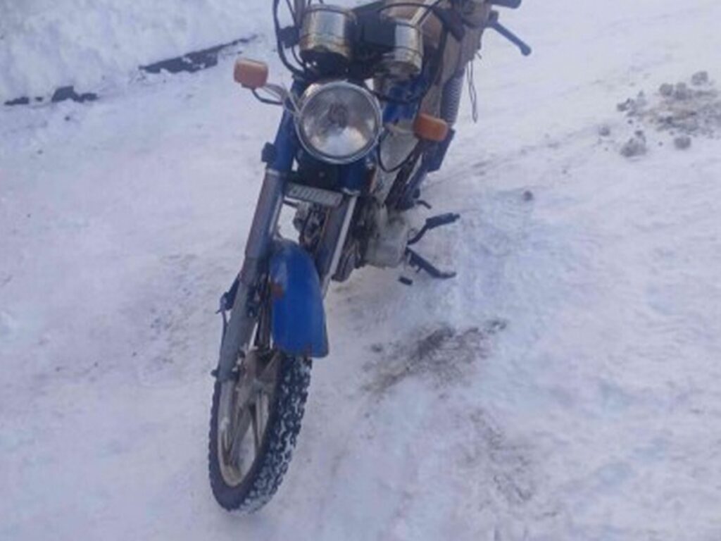 Клецкий лихач: уголовное дело за зимние покатушки на мопеде без спроса