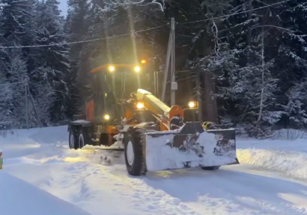 Коммунальщики Минской области за ночь расчистили более 3 тысяч км дорог