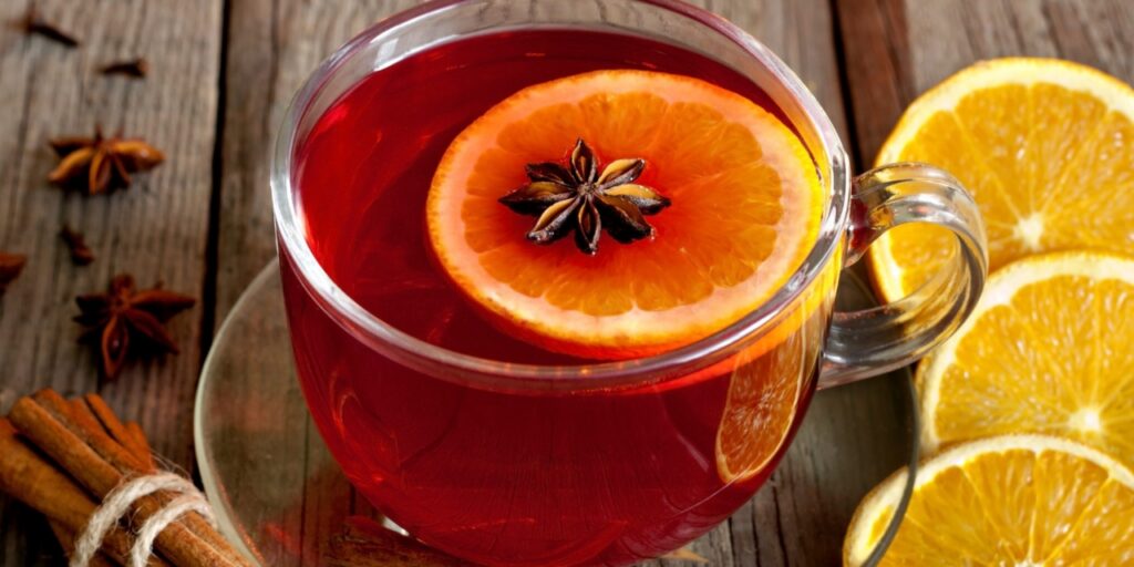 От супа до пунша: как собрать идеальное красное меню