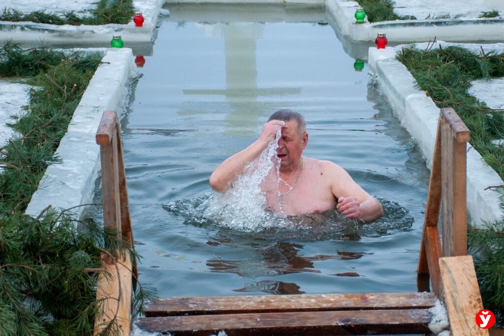 Где в Минске можно окунуться в прорубь на Крещение — все адреса