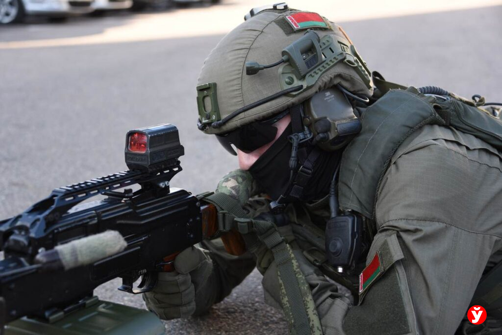 Почему ночной патруль ОМОНа не поверил в «заглохшую машину» — истории службы без глянца