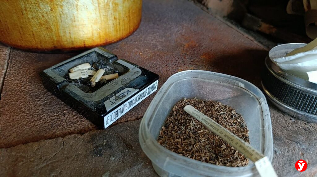 Логойские спасатели проверяют дома злоупотребляющих граждан