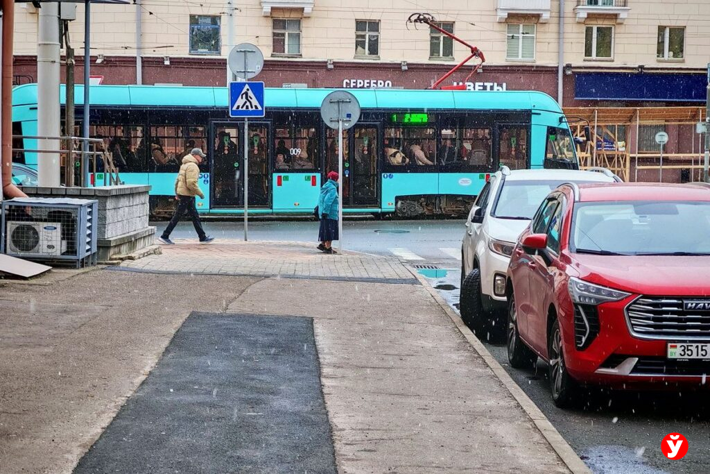 Троллейбусы и автобусы в Минске меняют маршруты — все из-за повреждения контактной сети