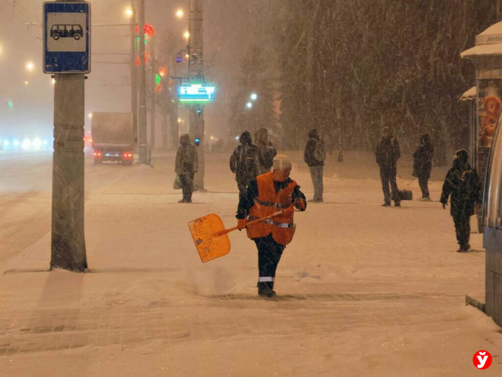 «Белорусы белорусятся»: циклон продолжает сплочать нацию