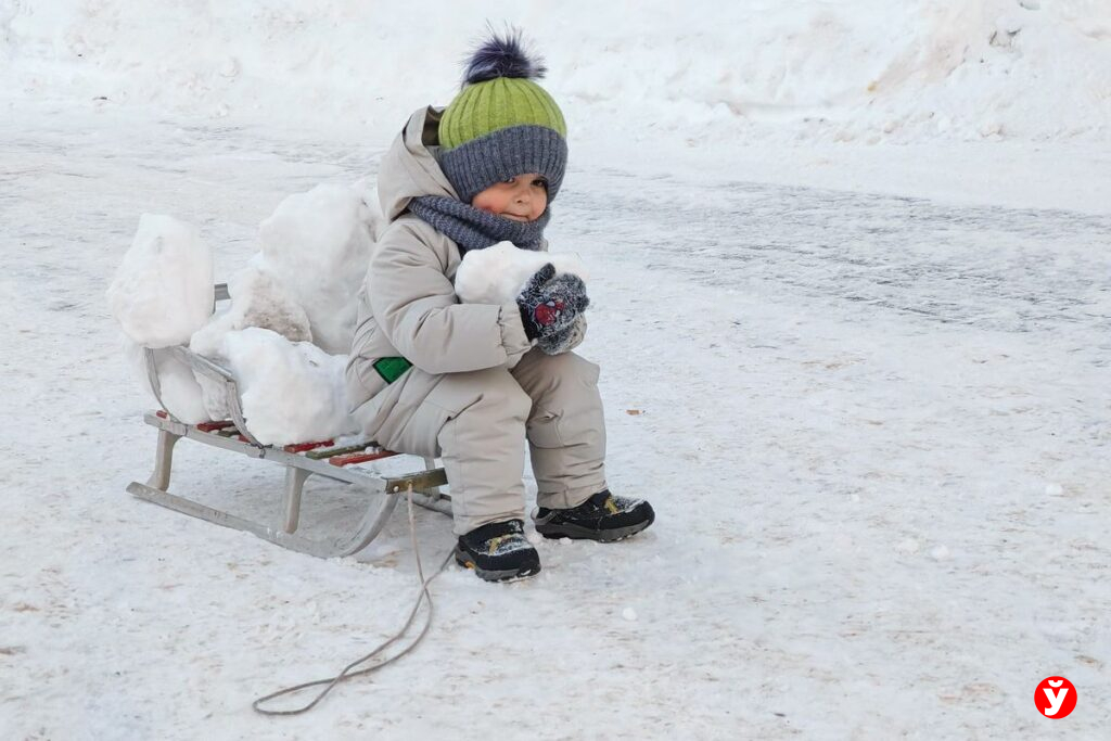 Белорусам в феврале повысят детские пособия — кому и на сколько?