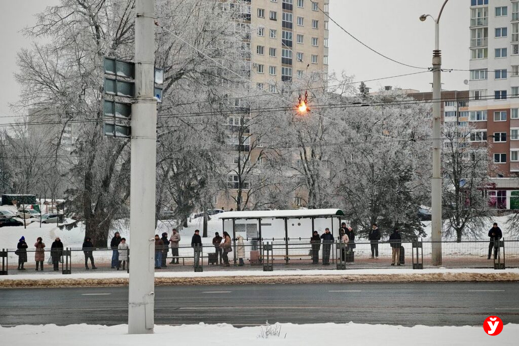 Стало известно, сколько дней белорусы проведут на работе в феврале
