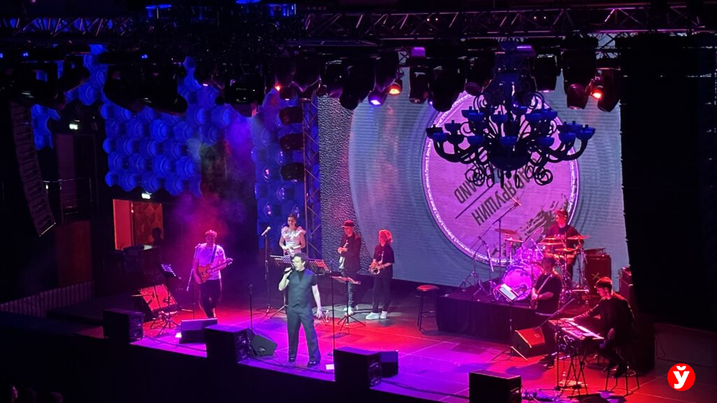 Аншлаг, драйв и «цифровой» диалог: как Стас Ярушин покоряет Минск