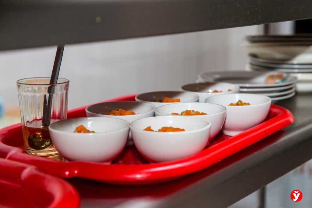 От «даже дома такие бутерброды не ела» до «компот из непонятно чего». Ученица о новом школьном меню