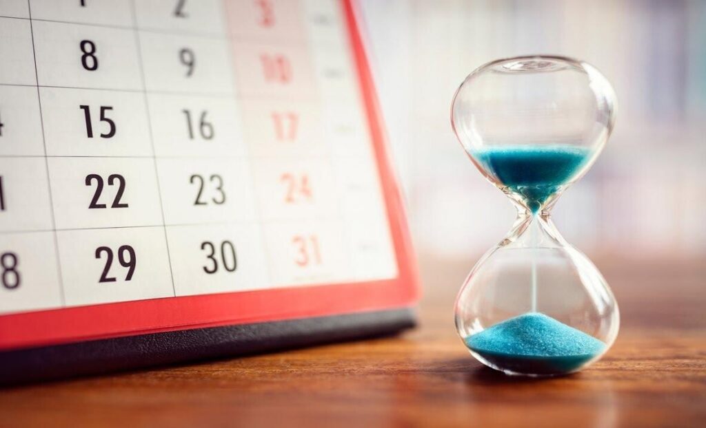 Когда и как могут вызвать на работу в выходной день — рассказали в Минтруда