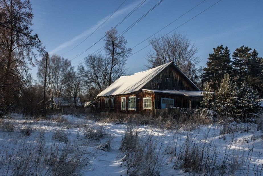 В деревне под Уздой инспекторы во время рейда обнаружили труп мужчины