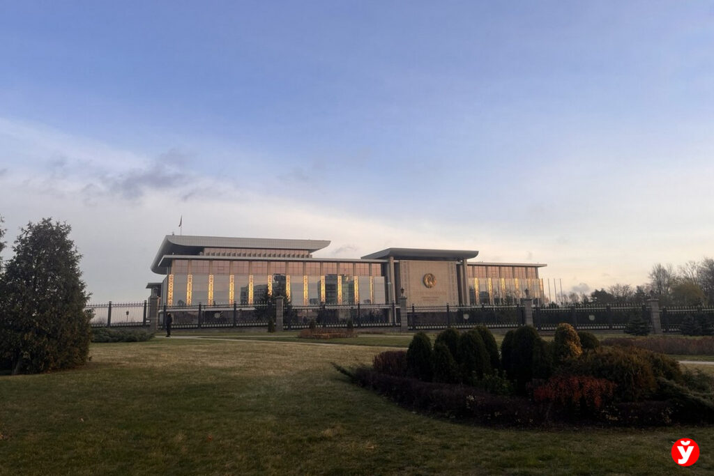 Первый указ Президента объявил 2026-й Годом белорусской женщины