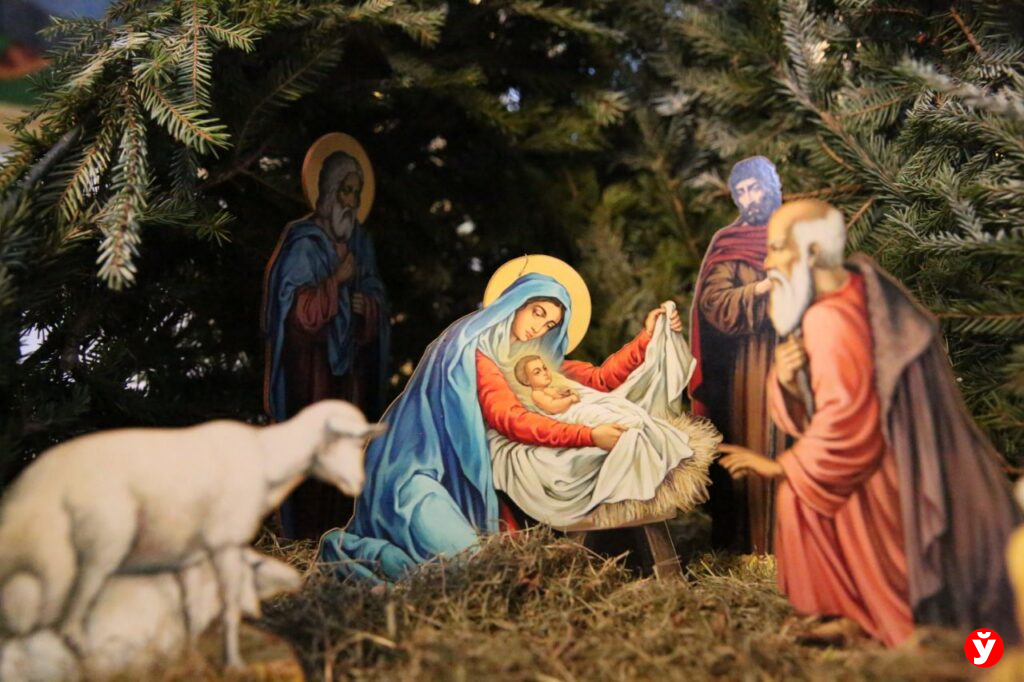 Торжество любви, добра и милосердия: Лукашенко поздравил белорусов с Рождеством