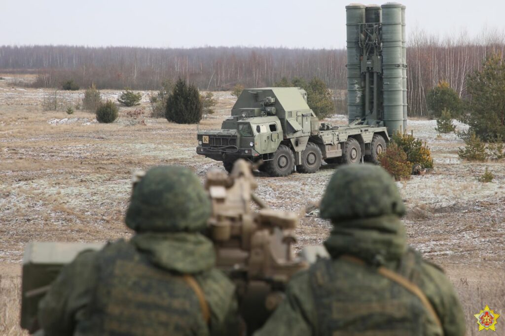 ВВС и войска ПВО Беларуси получили современные средства для защиты от дронов