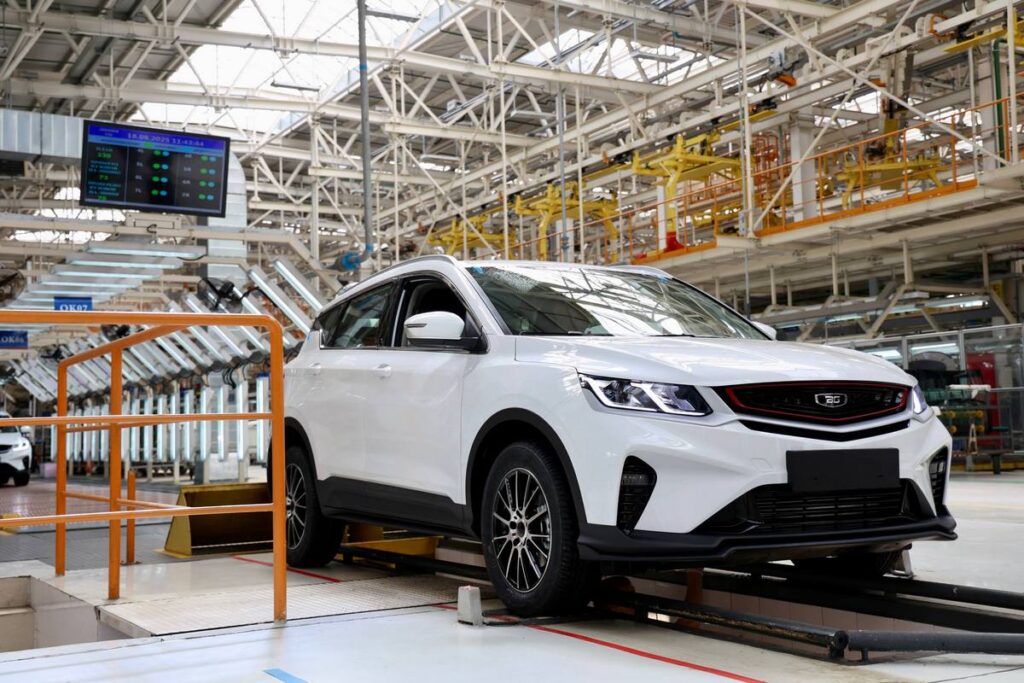 Управлять кроссоверами BELGEE можно будет удаленно со смартфона