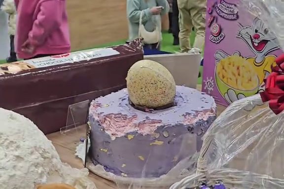 Зефирный торт не выдержал атаки гурманов на выставке «Моя Беларусь» — чем его заменят