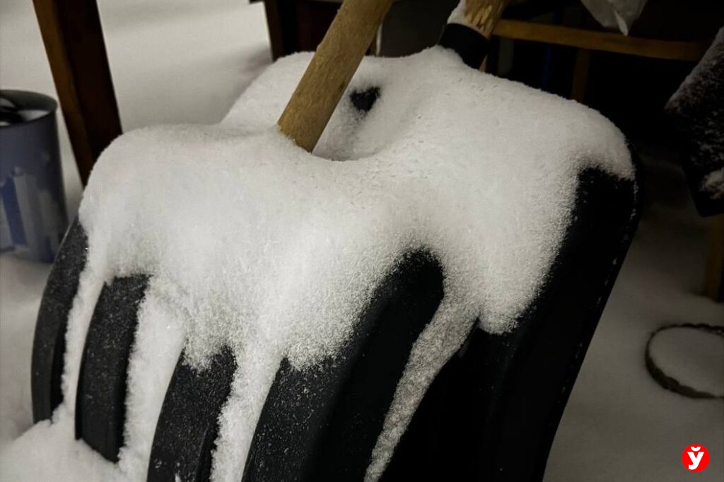 Жители Столбцов запланировали расчистку дворов от снега на 3 утра