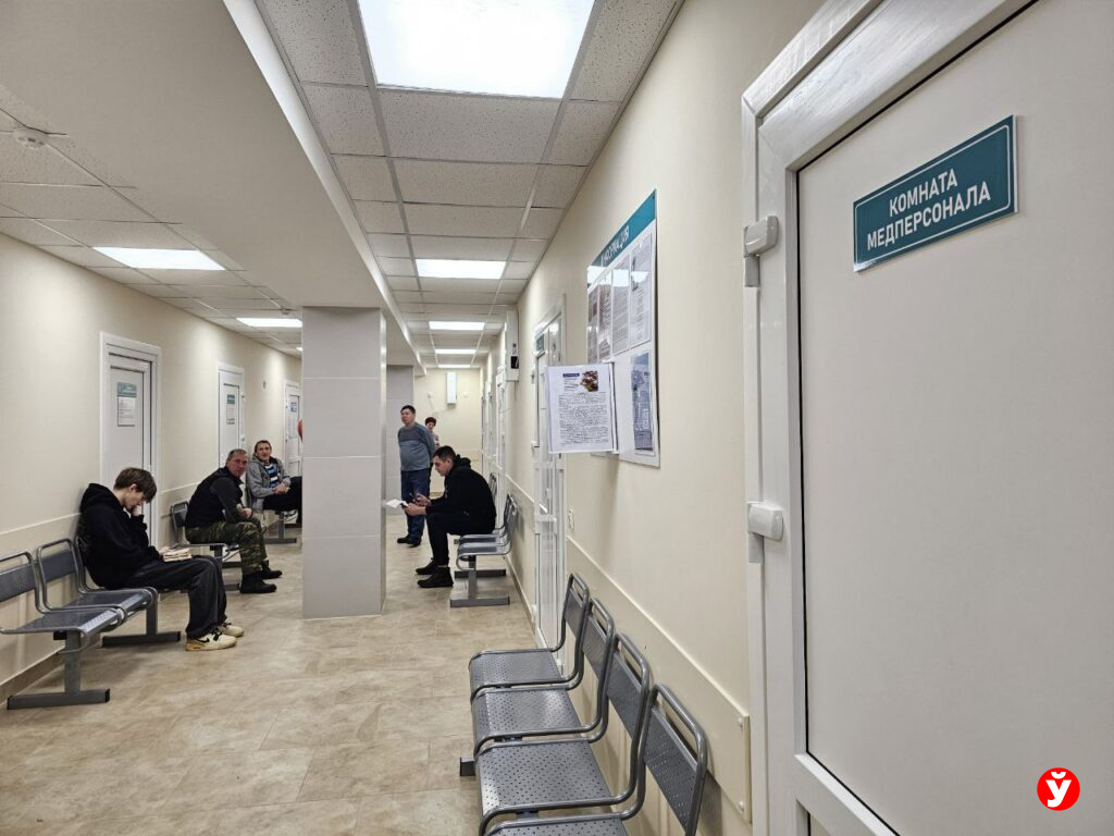 «Заблудился в обновлённой амбулатории!» — ремонт удивил борисовчан, что лечились здесь десятилетиями