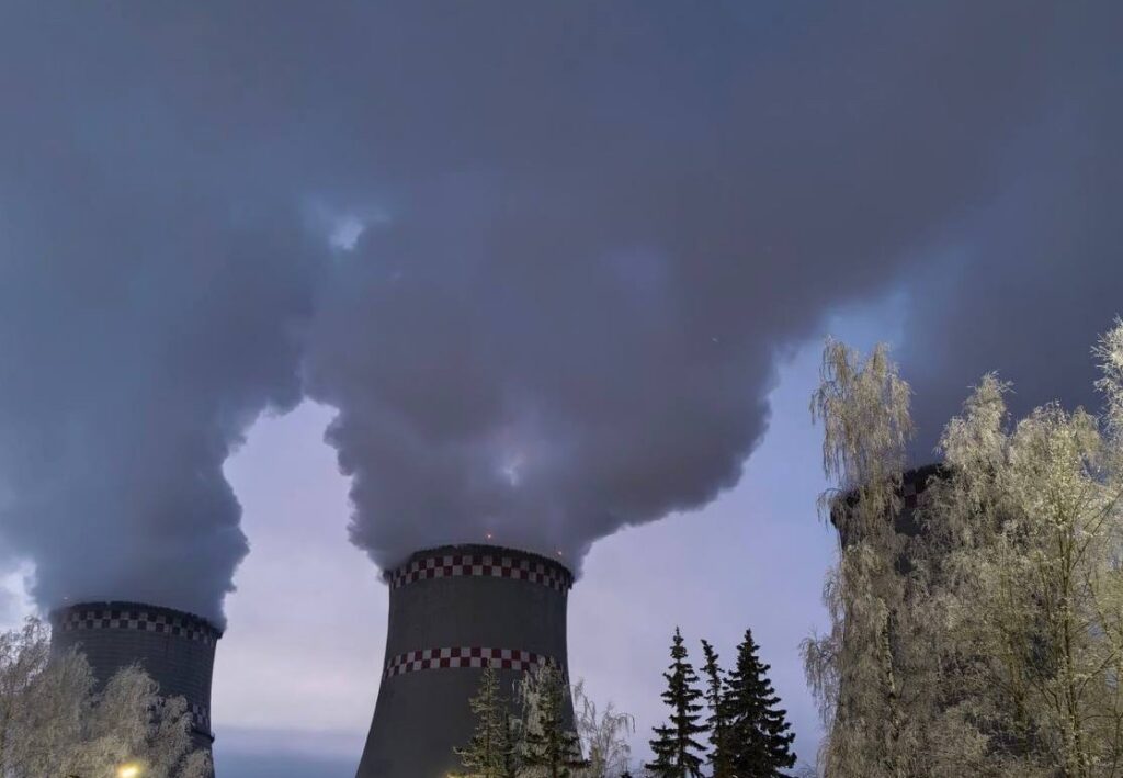 В Минске произошла авария на тепломагистрали — отопление снижено в пяти районах