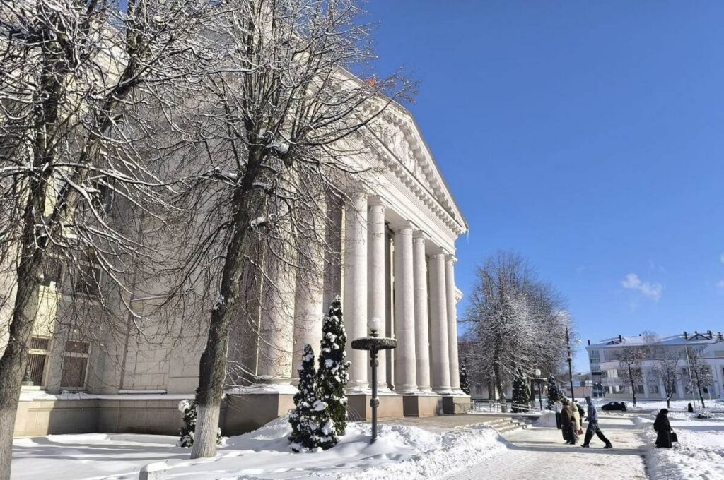 Сколько одиннадцатиклассников проверят свои силы на РЦЭ в Молодечненском районе