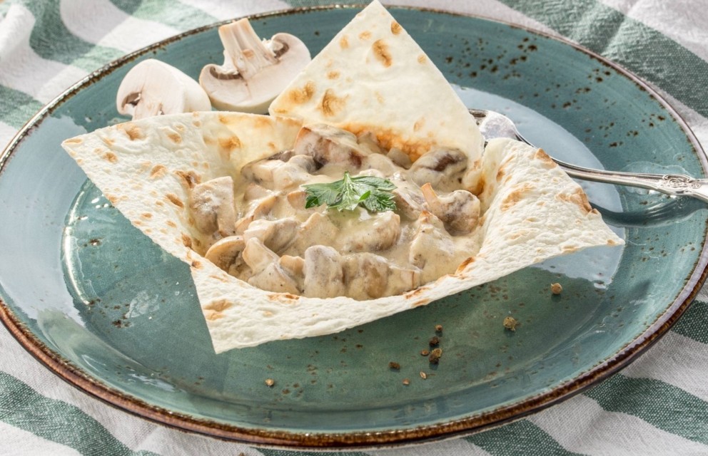 Зимняя палитра: три рецепта в белом цвете от супа до десерта