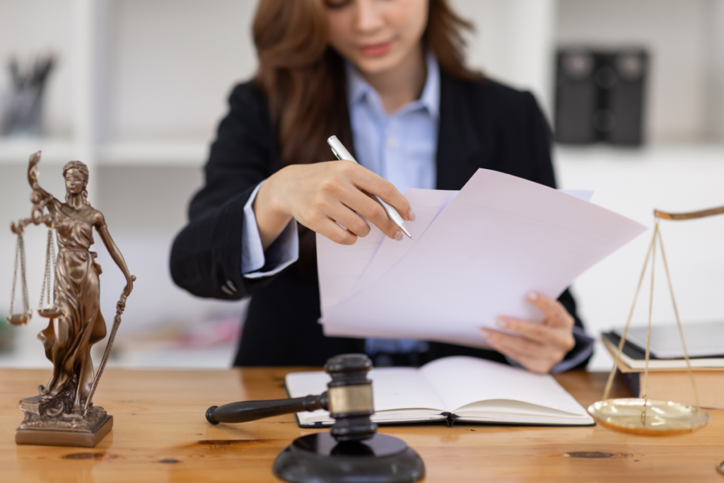 Работа, зарплата, увольнение: жителей Минщины бесплатно проконсультируют юристы и прокуратура