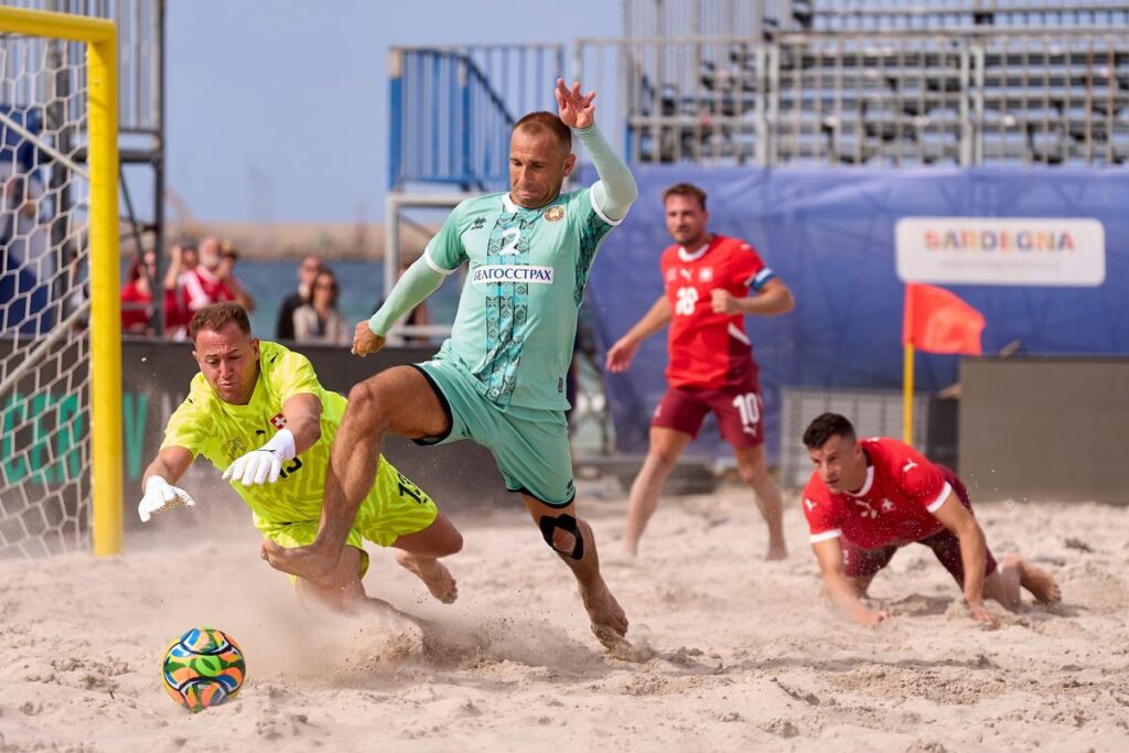 Белорусские пляжники дважды сыграют с россиянами: турнир примет Минск