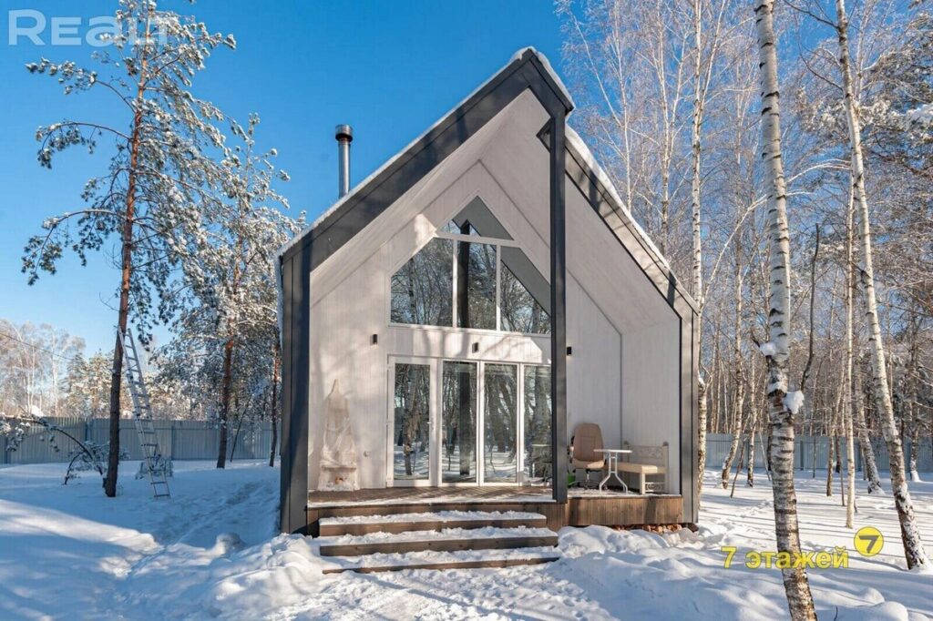 Барнхаус с панорамными окнами продают в Пуховичском районе