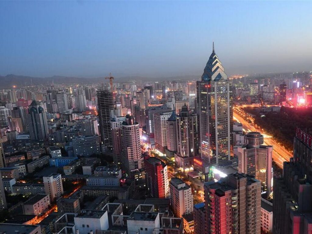 В Китай за полцены: Белавиа предлагает билеты в Санью и Урумчи со скидками