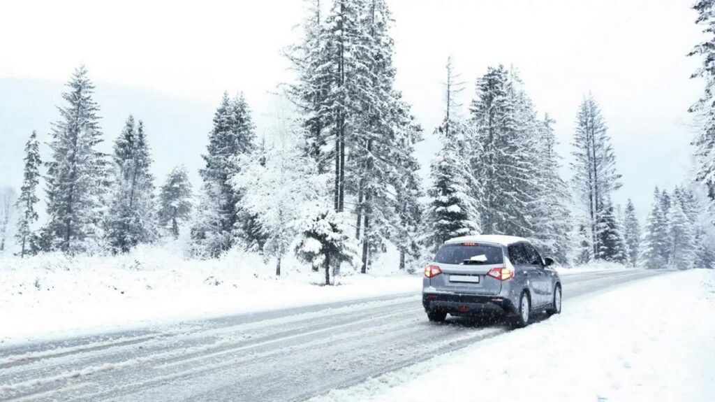 На участке автодороги Смолевичи – Самохваловичи – Негорелое с 21 до 22 часов  ограничат движение