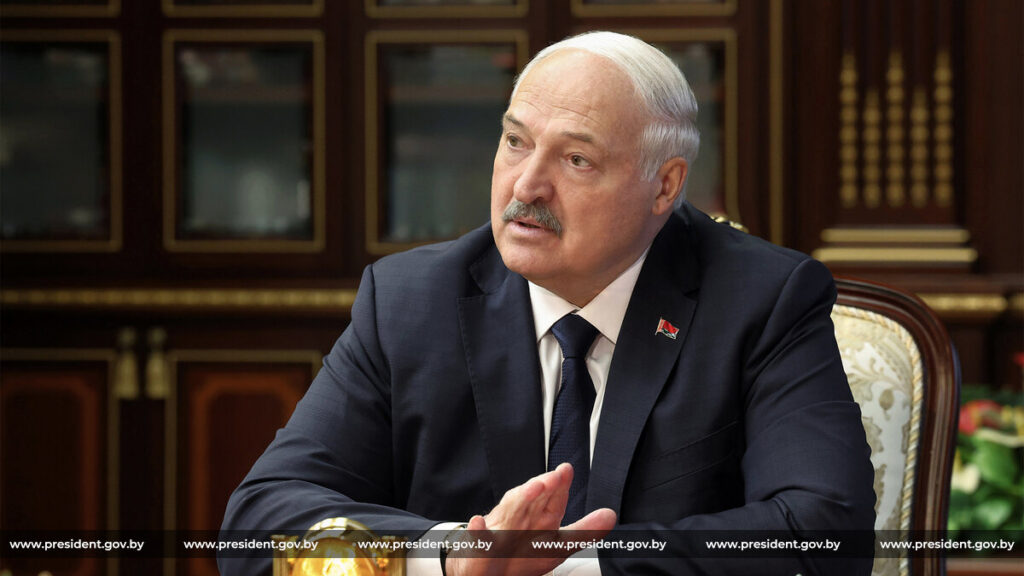 Лукашенко получил приглашение на первую встречу лидеров Совета мира, но участия не примет