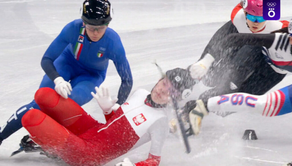 Польская шорт-трекистка получила удар коньком в лицо и чудом не лишилась глаза 