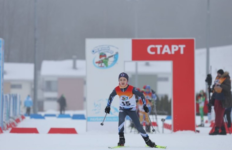 Домрачева рассказала, когда она подарила дочери первые лыжи