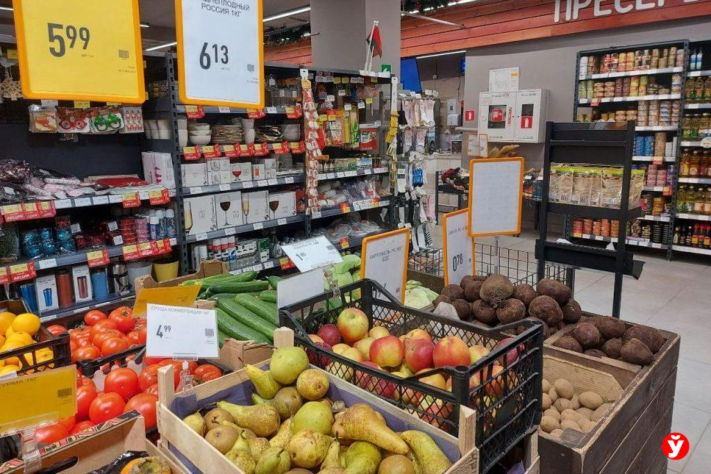 КГК нашел гнилые овощи и просрочку в 20 магазинах Минской области