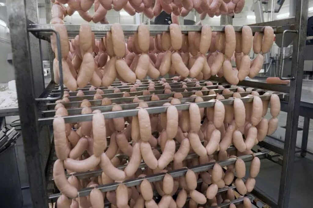 В Минской области оштрафовали двух частных мясопереработчиков