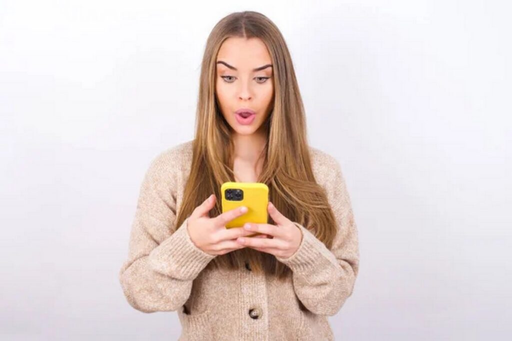 Бывший парень атакует сообщениями? Адвокат рассказал, как его наказать по закону