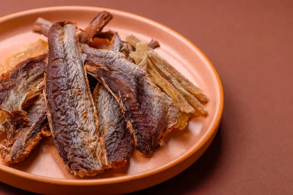 В Беларуси запретили продавать опасную сушеную рыбу российского производства