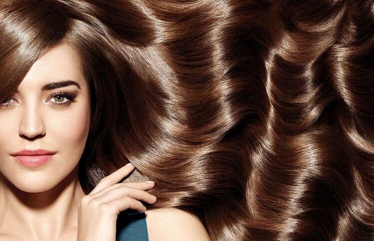 Жирные корни и сухие концы? Как понять свой тип волос и подобрать идеальный уход без экспериментов