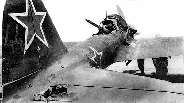 Две похоронки и возвращение с того света: как воздушный стрелок Степан Кобзарев дошёл до Победы