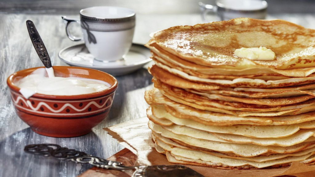 Солнце на сковороде: три рецепта для масленичного застолья