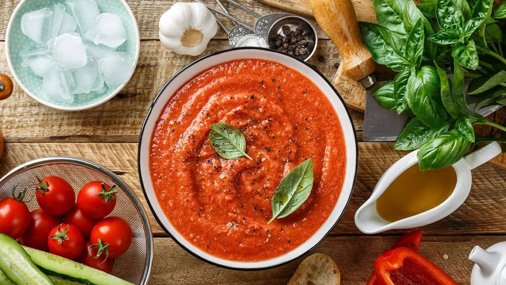 Белорусам предложили три рецепта в красном цвете для яркой жизни