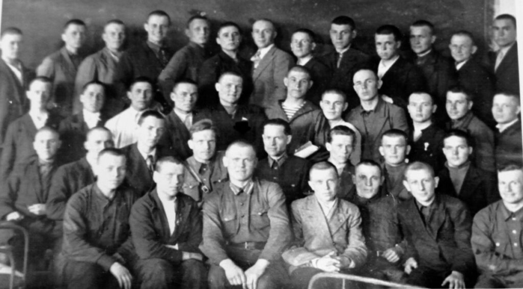 групповое фото военных