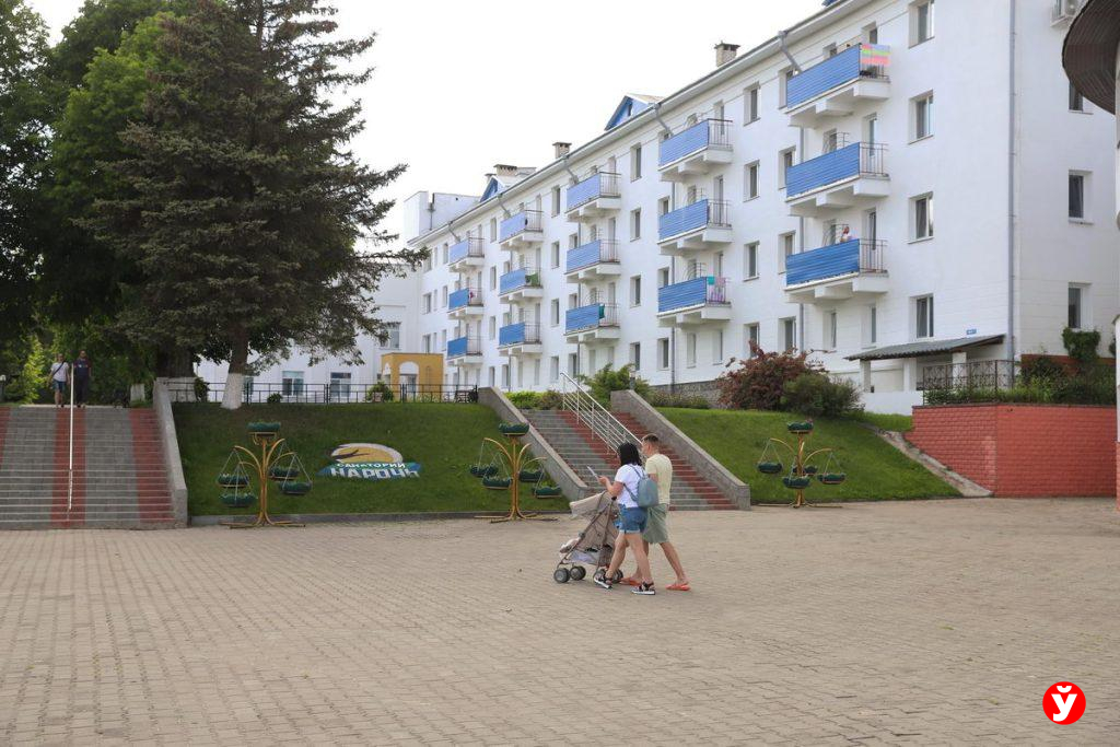 Сравнение цен: квартиры на Нарочи стоят почти как в Минске, а в Мяделе — по карману