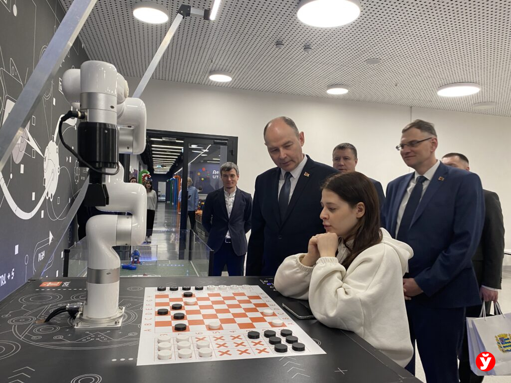 Кушнаренко оценил современный IT-парк имени Башира Рамеева в Татарстане